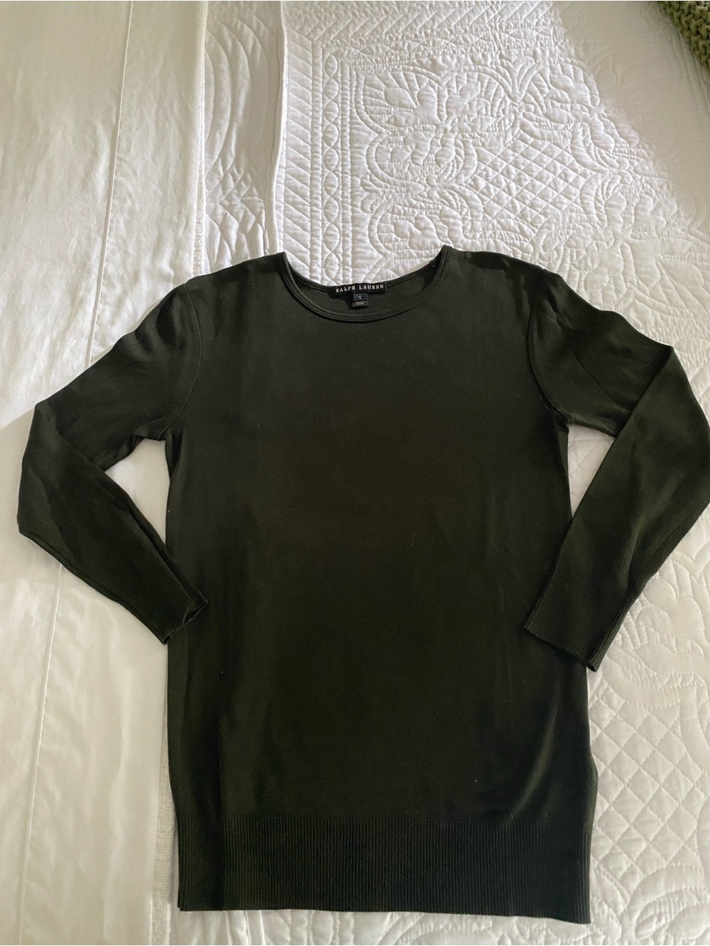 Ralph Lauren fitted cotton army green sweater with 3/4 length sleeves.
